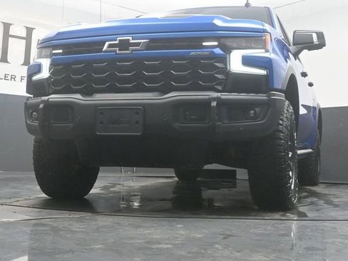 Used 2024 Chevrolet Silverado 1500 ZR2 w/ ZR2 Bison Edition AWD/4WD image 4