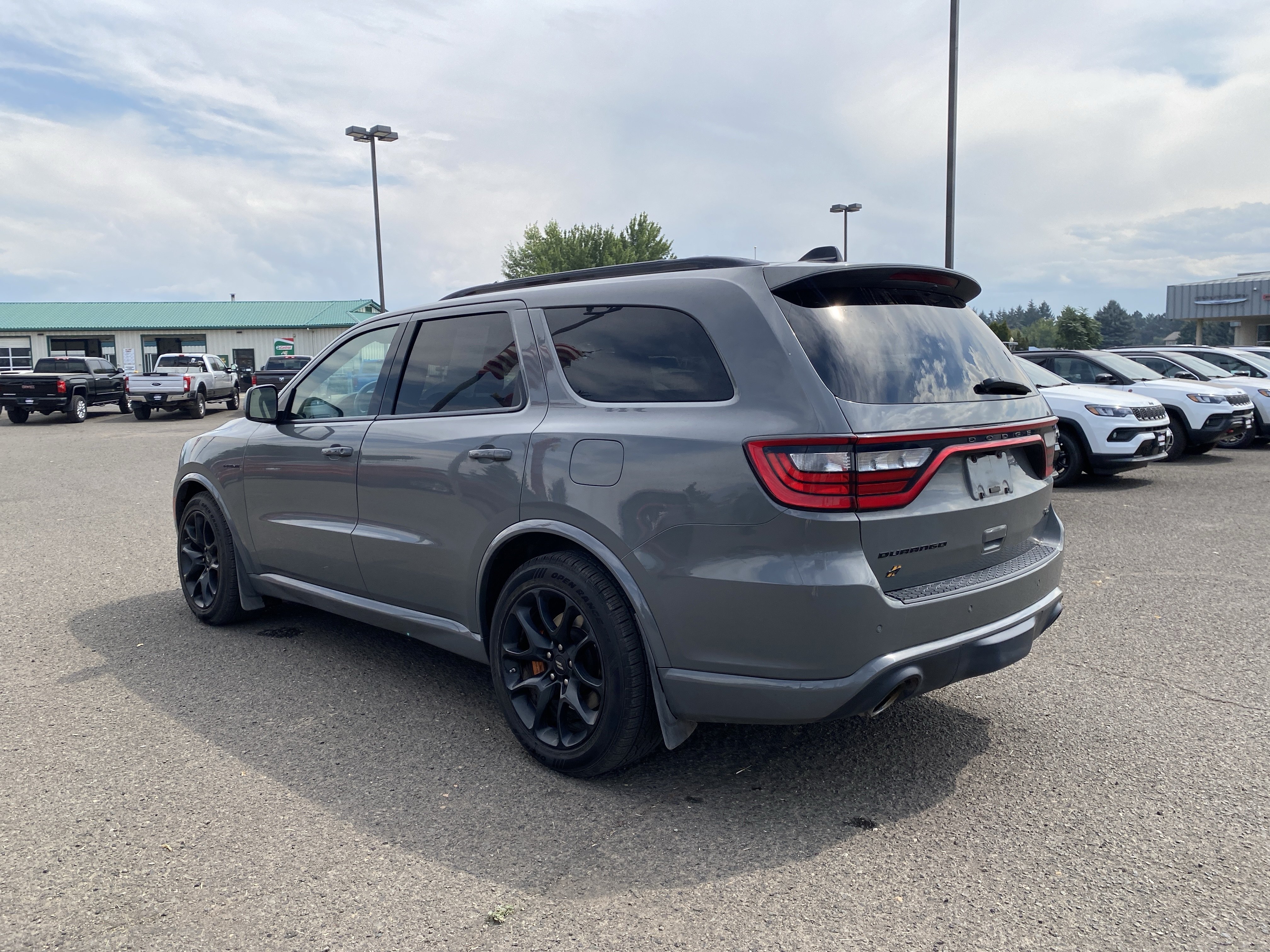 Used 2023 Dodge Durango R/T w/ Hemi Orange Plus Package AWD/4WD image 5