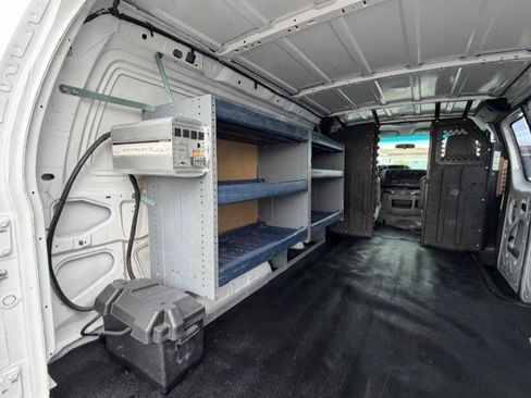 Used 2009 Ford E-250 and Econoline 250 image 14