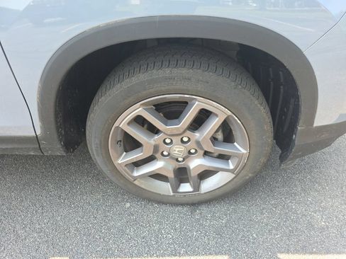 Certified 2023 Honda Passport EX-L image 9