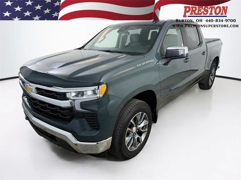 Used 2025 Chevrolet Silverado 1500 LT AWD/4WD image 1