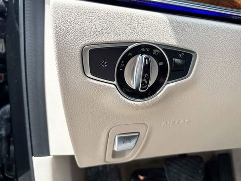 Used 2018 Mercedes-Benz E 400 4MATIC Wagon image 39