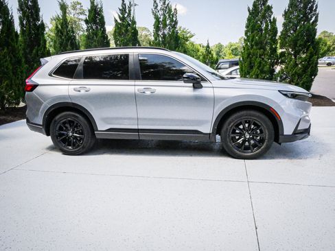 Used 2024 Honda CR-V Sport image 11