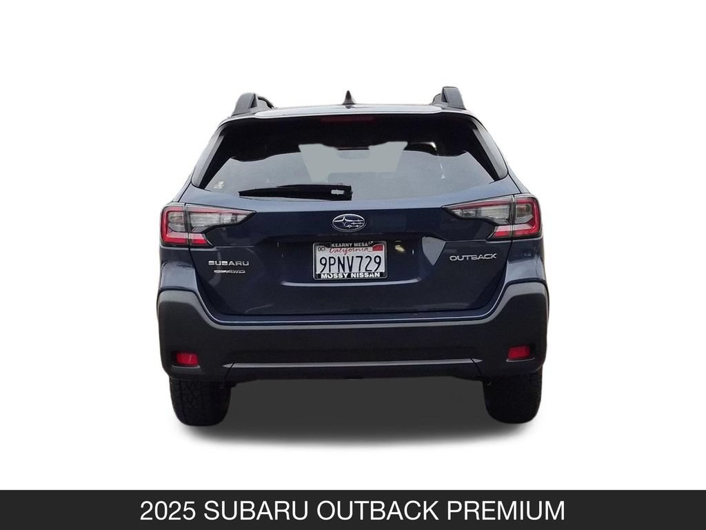 Used 2025 Subaru Outback Premium AWD/4WD image 8
