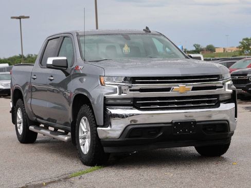 Used 2021 Chevrolet Silverado 1500 LT AWD/4WD image 4