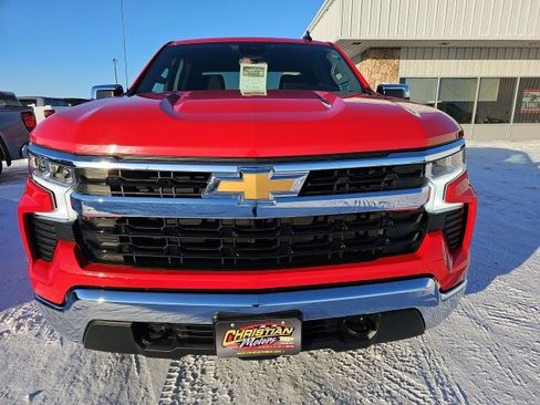 Used 2024 Chevrolet Silverado 1500 LT image 8