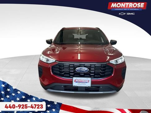 Used 2025 Ford Escape ST-Line w/ Cold Weather Package FWD image 8