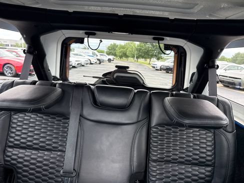 Used 2022 Jeep Wrangler Unlimited Sport AWD/4WD image 25