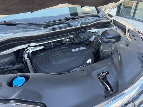 Used 2018 Honda Pilot Elite image 31