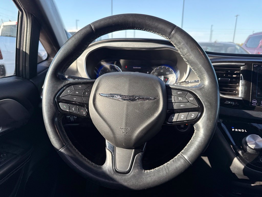 Used 2019 Chrysler Pacifica Touring-L Plus FWD image 11