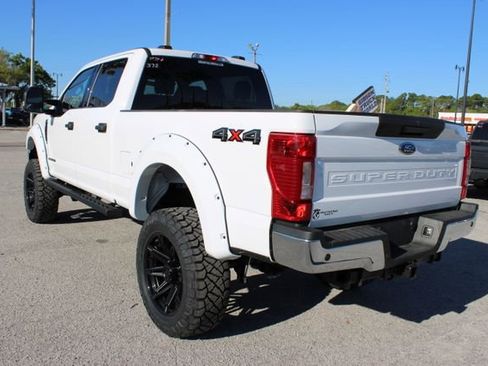 Used 2022 Ford F250 XLT w/ XLT Value Package image 8