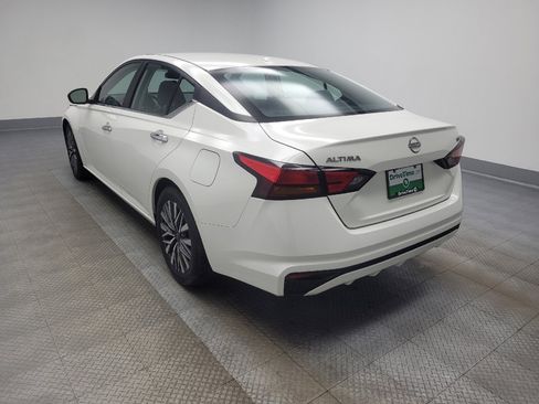 Used 2023 Nissan Altima 2.5 SV image 5