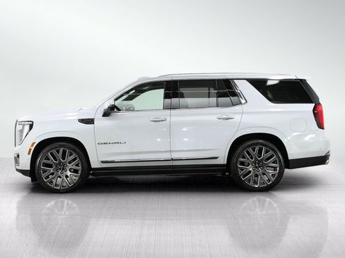 Used 2026 GMC Yukon Denali Ultimate AWD/4WD image 2