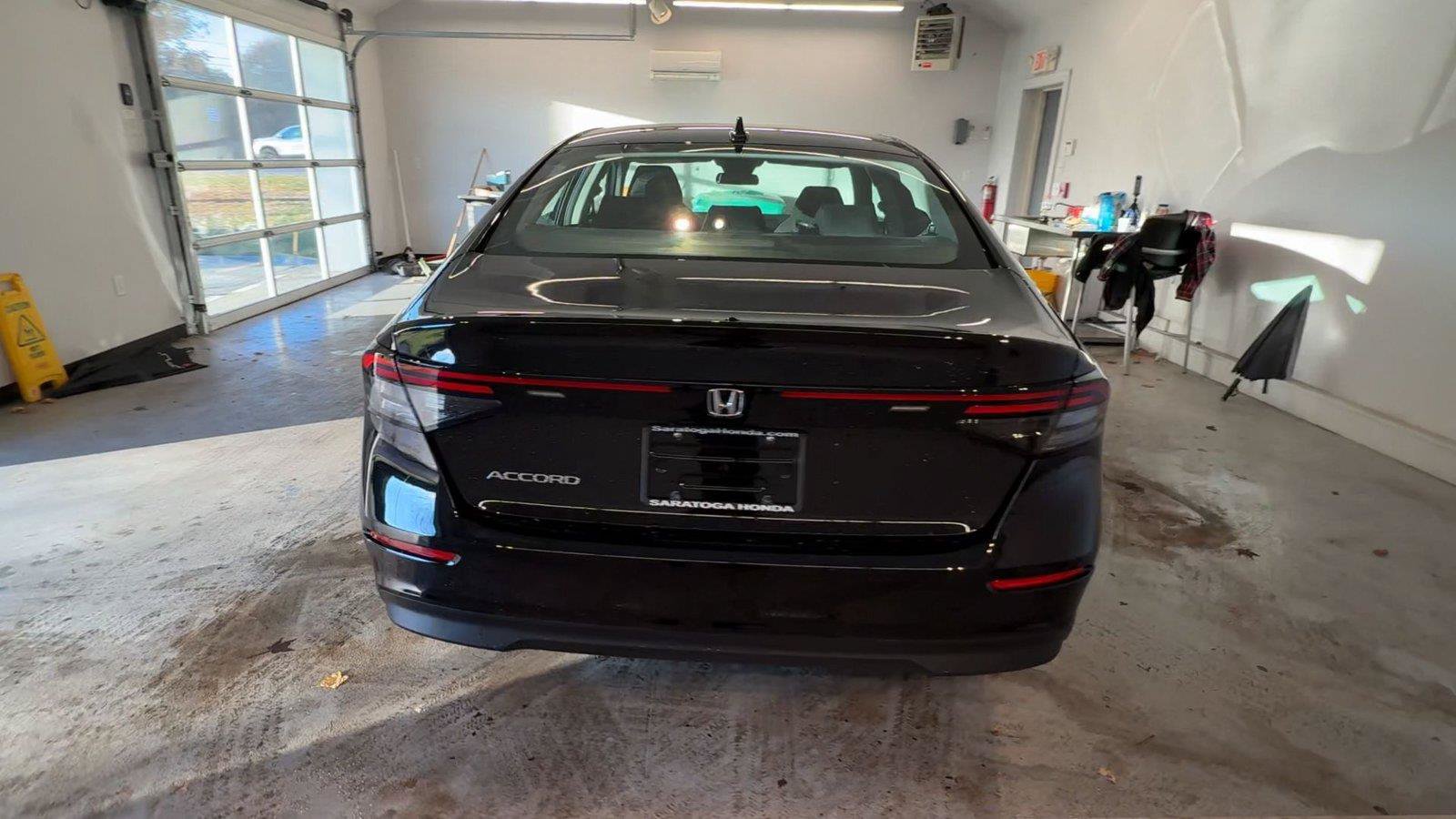 Used 2025 Honda Accord SE image 6