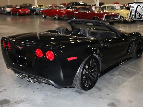 Used 2013 Chevrolet Corvette 427 w/ 1SB Preferred Equipment Group image 5