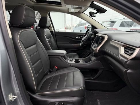 Used 2023 GMC Acadia Denali image 14