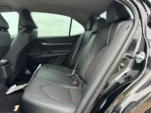 Used 2023 Toyota Camry XSE image 7