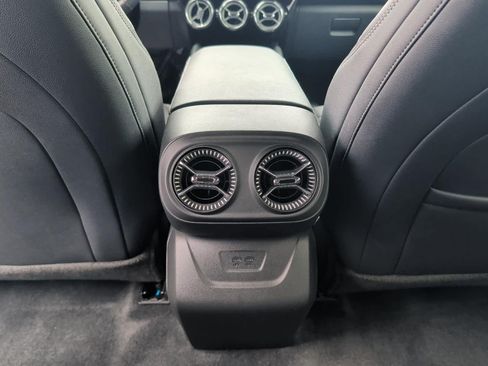 Used 2025 Chevrolet Blazer EV LT AWD/4WD image 28