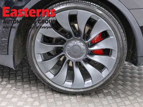 Used 2022 Tesla Model Y Performance AWD/4WD image 27