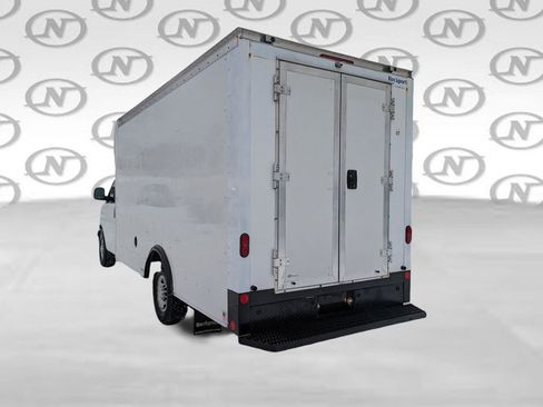 Used 2021 Chevrolet Express 3500 w/ Power Convenience Package RWD image 17