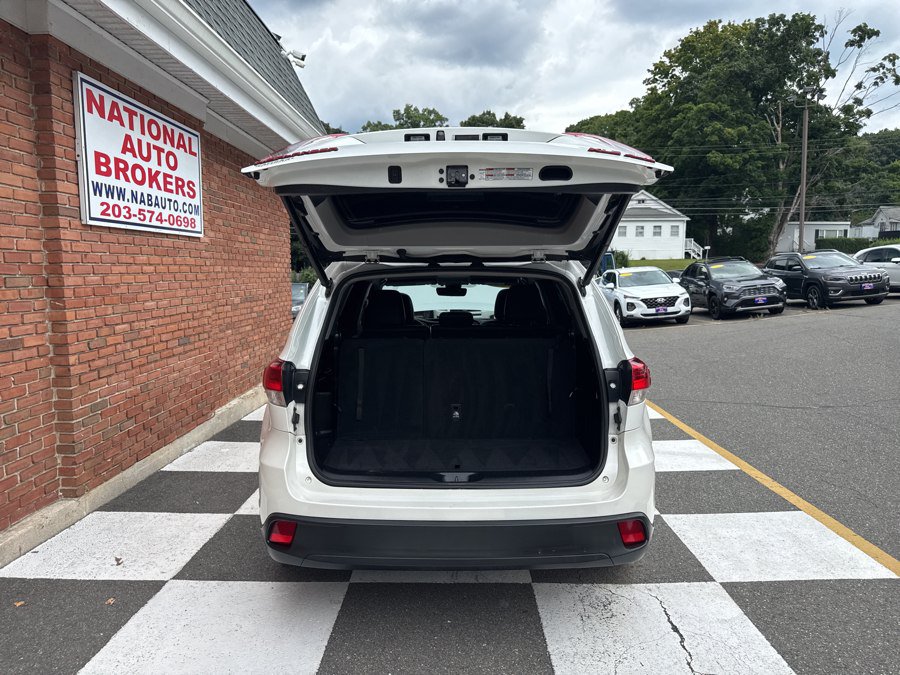 Used 2018 Toyota Highlander XLE AWD/4WD image 39