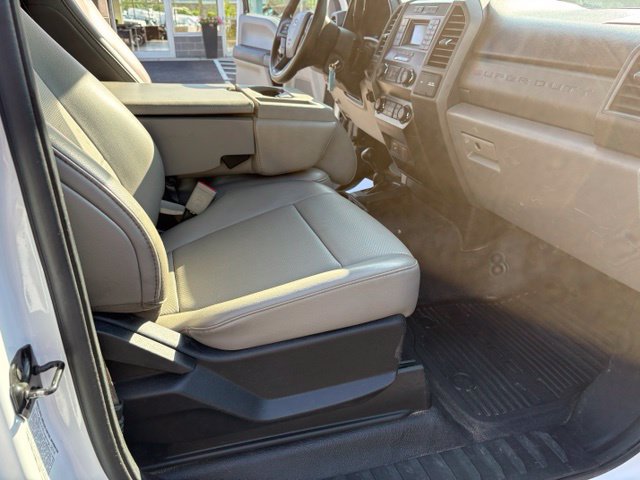 Used 2019 Ford F550 4x4 Regular Cab Super Duty image 21