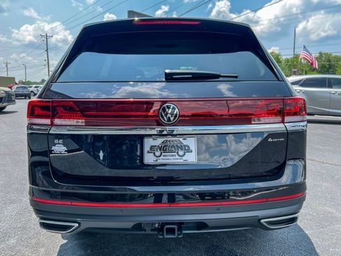 Used 2025 Volkswagen Atlas SE image 27