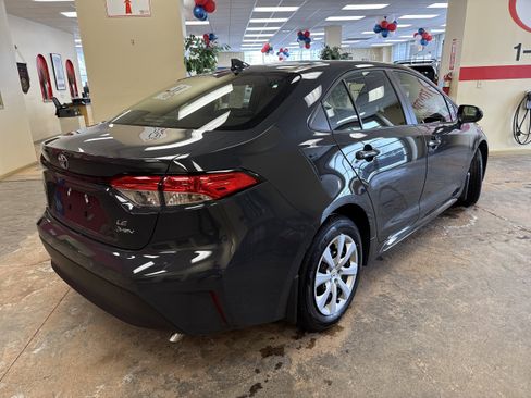 Used 2026 Toyota Corolla LE FWD image 12