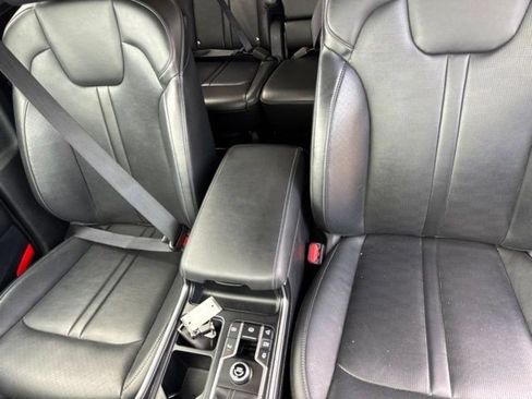 Used 2024 Kia Sorento S FWD image 20