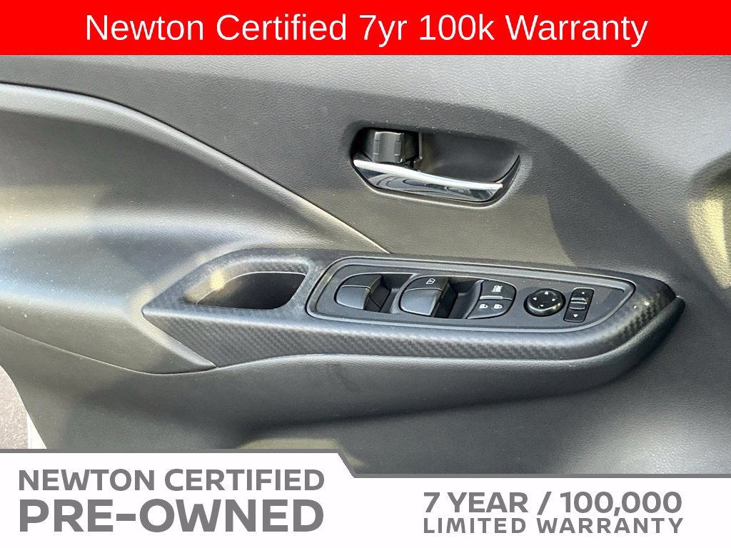 Used 2023 Nissan Versa SV FWD image 30