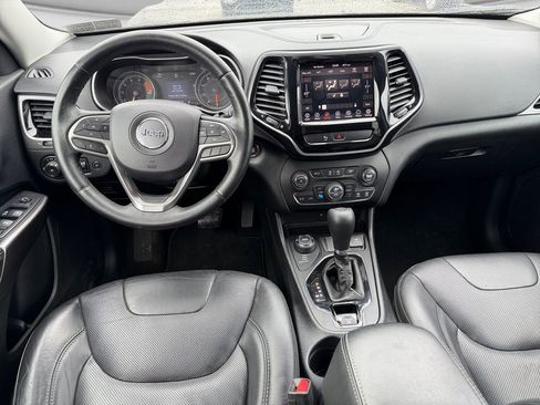Used 2019 Jeep Cherokee Limited AWD/4WD image 19