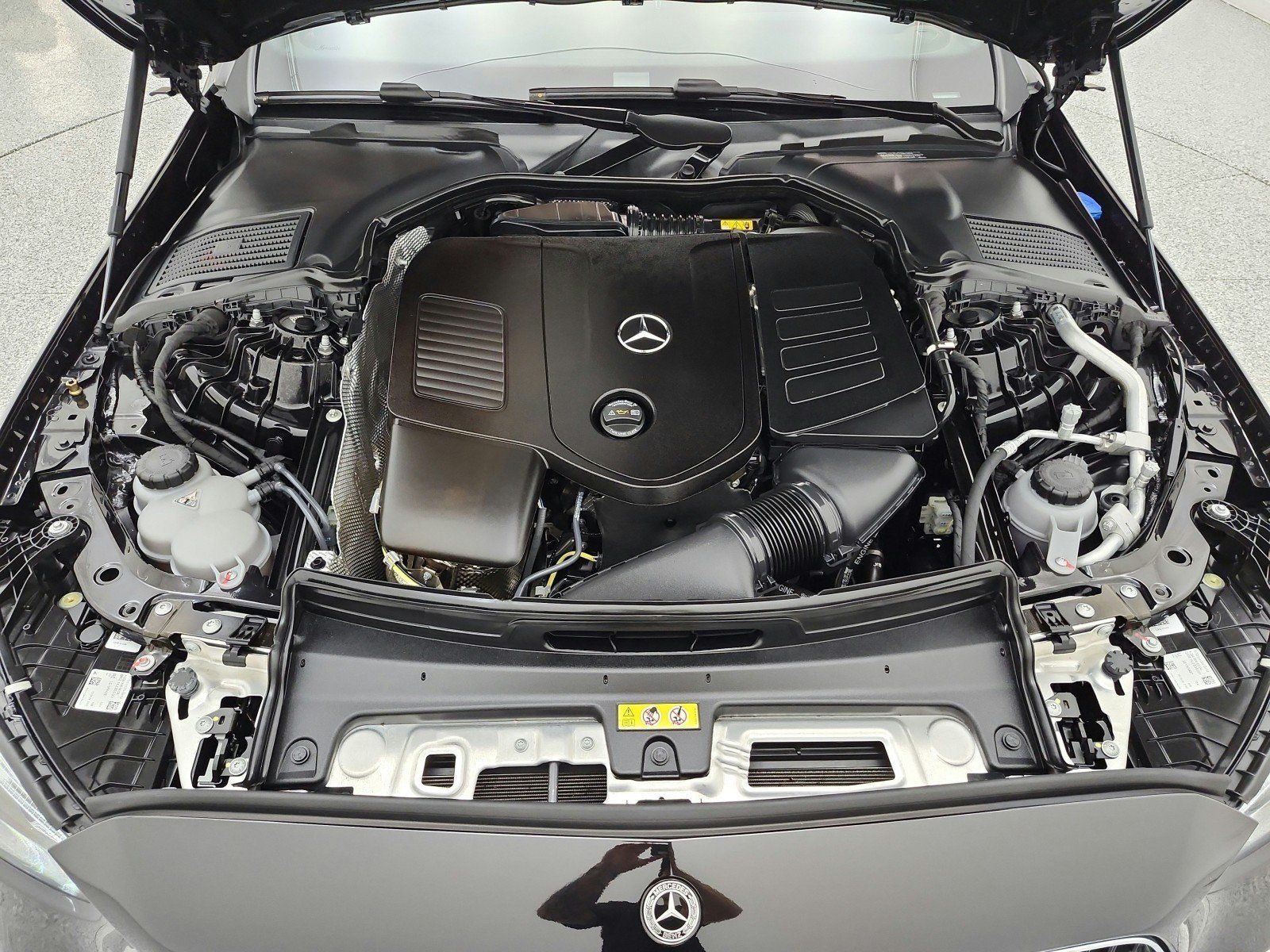 Used 2024 Mercedes-Benz C 300 Sedan image 16