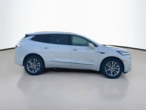 Used 2024 Buick Enclave Avenir FWD image 8