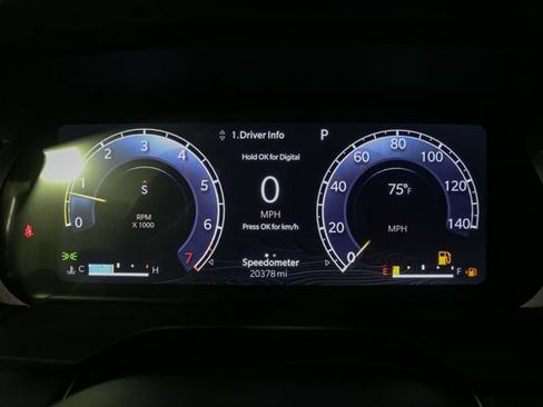 Used 2023 Jeep Grand Cherokee Altitude AWD/4WD image 34