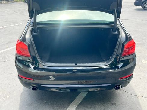 Used 2018 BMW 530i xDrive AWD/4WD image 7