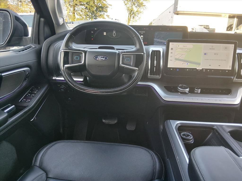 Certified 2025 Ford Expedition Max Platinum w/ Driver's Package AWD/4WD image 11