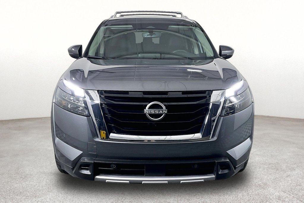 Used 2025 Nissan Pathfinder SL AWD/4WD image 4
