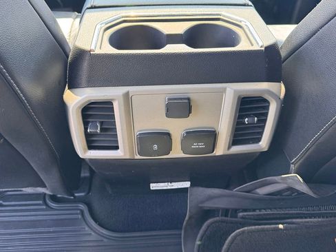 Used 2020 Ford F250 Lariat AWD/4WD image 30
