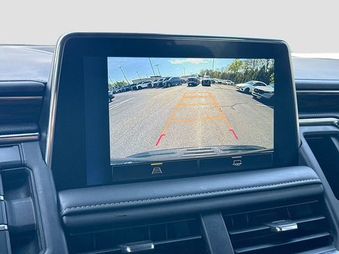Used 2023 Chevrolet Tahoe Premier AWD/4WD image 17
