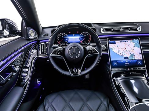 New 2026 Mercedes-Benz Maybach S 680 4MATIC image 4