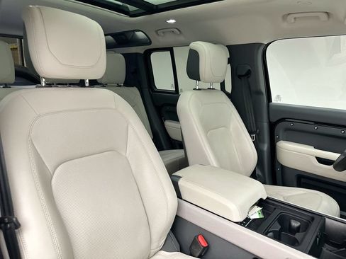 Certified 2024 Land Rover Defender 110 S AWD/4WD image 18