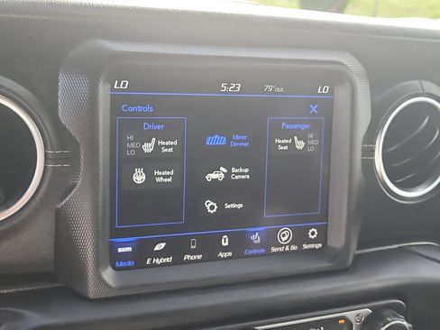 Certified 2022 Jeep Wrangler Unlimited Sahara w/ Cold Weather Group AWD/4WD image 23