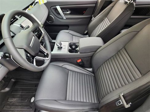 New 2025 Land Rover Discovery Sport S image 9