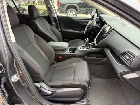 Used 2025 Subaru Outback Premium image 24