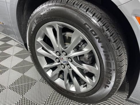 Used 2023 Buick Enclave Avenir w/ Avenir Technology Package FWD image 16