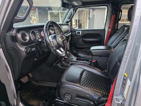 Used 2020 Jeep Wrangler Unlimited Rubicon w/ Quick Order Package 28Y Recon AWD/4WD image 9