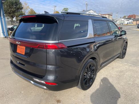 Used 2024 Kia Carnival SX Prestige image 23