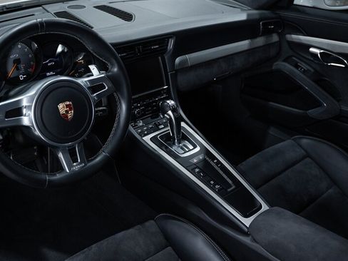 Used 2015 Porsche 911 GT3 RWD image 46