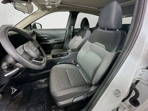 Certified 2026 Nissan Kicks SV w/ SV Premium Package AWD/4WD image 29