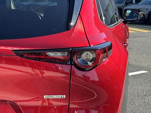 Certified 2025 MAZDA CX-30 AWD 2.5 S w/ Premium Package image 10